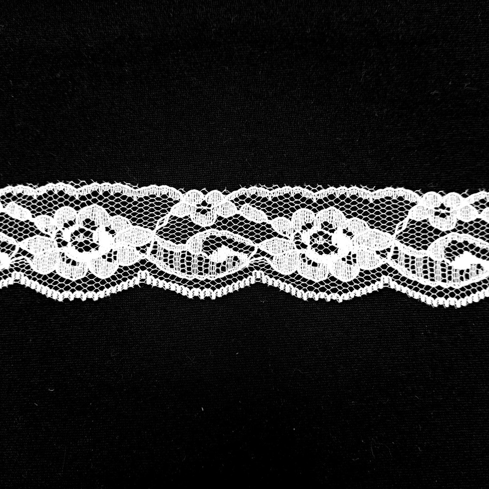 Vintage Floral Lace Trim White 10ft Long 1.5 Inch Wide 1990s Sewing Notion